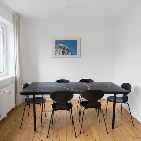 Refurbished 1-bed Close To Metro And Airport Copenhagen